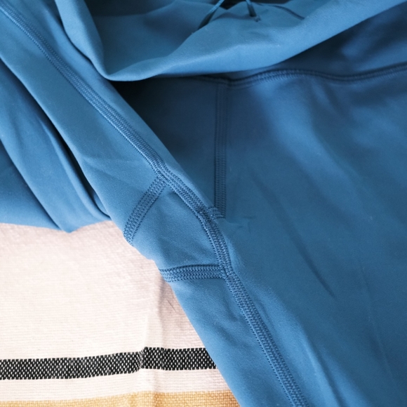 Lululemon sz 4 wunder train HR - Picture 4 of 6